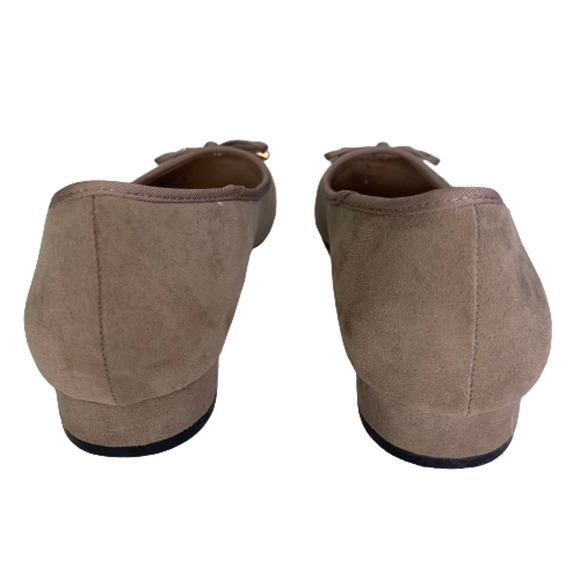 KELLY & KATIE Taupe Elerana Bow Ballet Flats - Picture 7 of 10